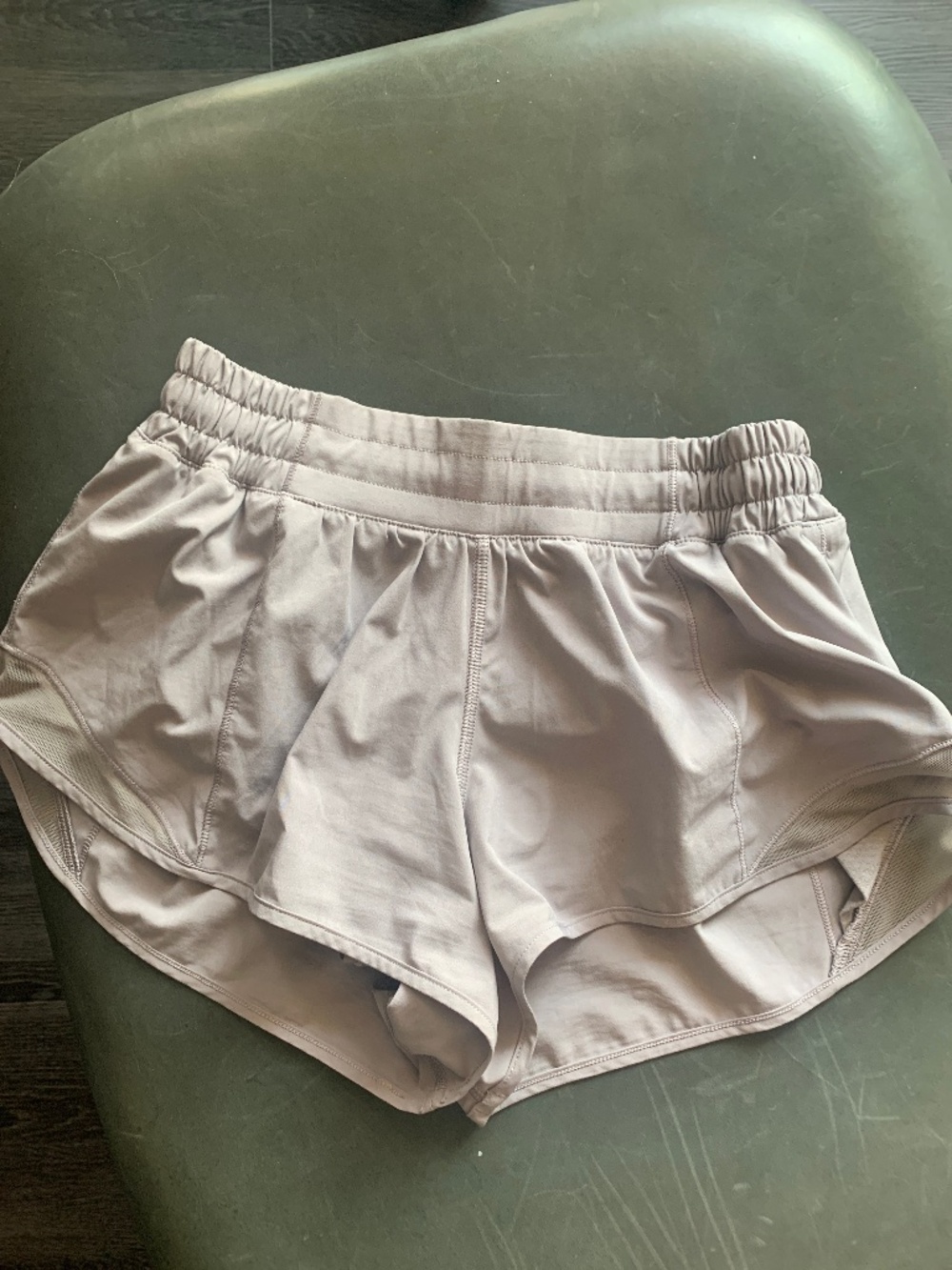 Lulu lemon hotty hot low rise workout running shorts - gray-lilac